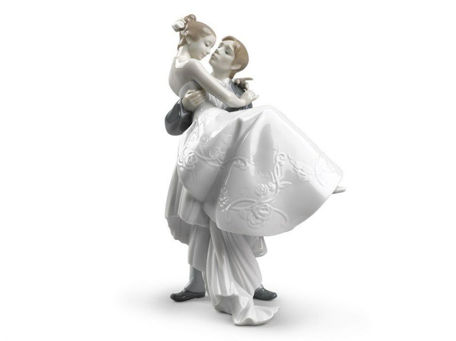 Wholesale * Lladro 01008029 The Happiest Day P4368 With Discount